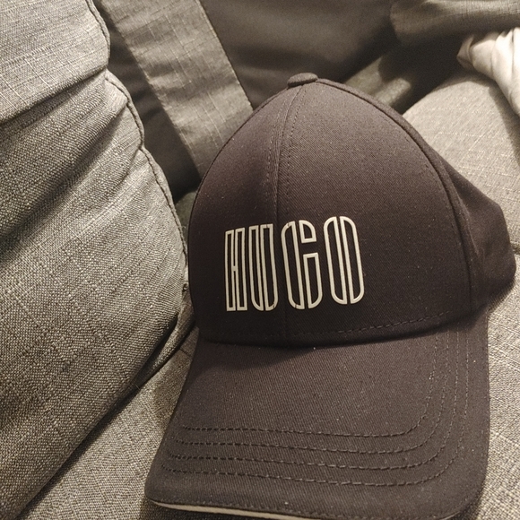 Hugo Boss hats - Picture 2 of 4